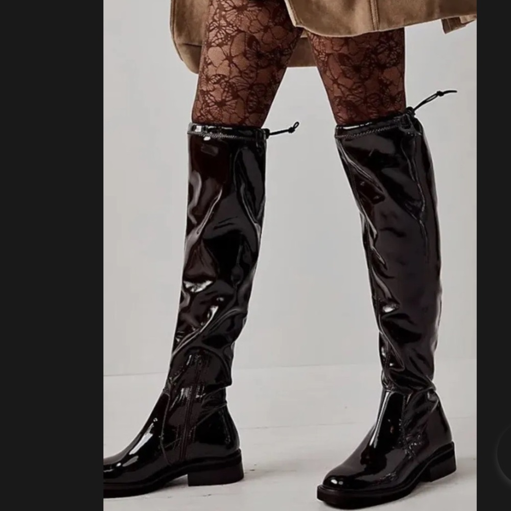 Free People Black Go Go Gloss Over-the-Knee Patent Leather LowHeel Boot NWOT 37